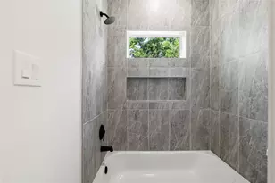 4110 Cortlandt St, Houston, TX 77018 - Photo 36