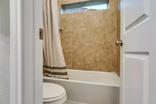 1807 Oakdale Mist Dr, Dickinson, TX 77539 - Photo 20