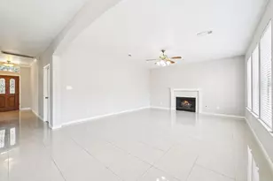 2130 Autumn Fern Dr, Katy, TX 77450 - Photo 2