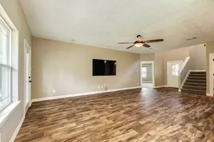2426 Ridgewood Dr, West Columbia, TX 77486 - Photo 2
