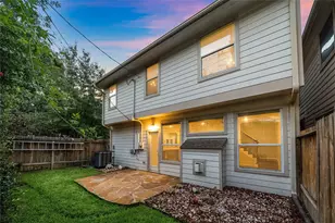 2626 Couch St, Houston, TX 77008 - Photo 28