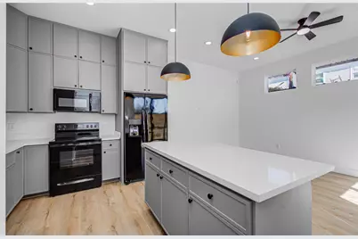 1506 McKee Street #B, Houston, TX 77009 - Photo 12