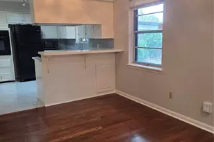 1510 Neptune Ln, Houston, TX 77062 - Photo 10