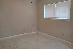 1510 Neptune Ln, Houston, TX 77062 - Photo 16