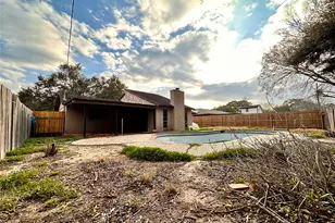 2215 Gontier Dr, Bay City, TX 77414 - Photo 18