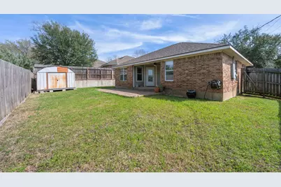 501 Riggs Street, Brenham, TX 77833 - Photo 20