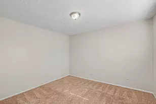 11526 Henley Dr, Houston, TX 77064 - Photo 16