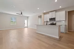 1035 Rosewood Trl, Beasley, TX 77417 - Photo 2