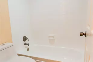 10211 Sugar Branch Dr, Houston, TX 77036 - Photo 4