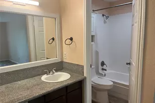 10211 Sugar Branch Dr, Houston, TX 77036 - Photo 6