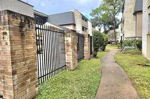 8421 Hearth Dr, Houston, TX 77054 - Photo 20