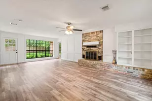 29 W Torch Pine Circle W, The Woodlands, TX 77381 - Photo 6
