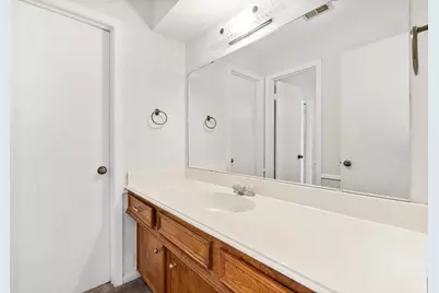 29 W Torch Pine Circle W, The Woodlands, TX 77381 - Photo 16