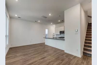 4727 Glen Isle Drive, Houston, TX 77009 - Photo 6
