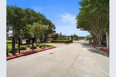 18800 Egret Bay Boulevard #207, Webster, TX 77058 - Photo 2