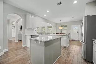 4031 Maybrook Ln, League City, TX 77573 - Photo 16