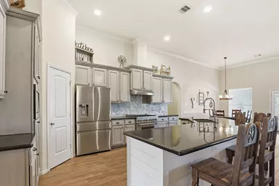 4115 Broadmoor Drive, Mont Belvieu, TX 77523 - Photo 14