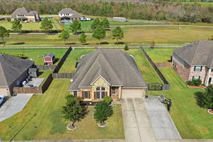 4115 Broadmoor Dr, Mont Belvieu, TX 77523 - Photo 40
