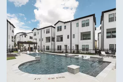 2718 Grand Fountains Drive #H, Houston, TX 77054 - Photo 2