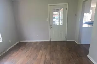 2503 Creston Dr, Houston, TX 77026 - Photo 2