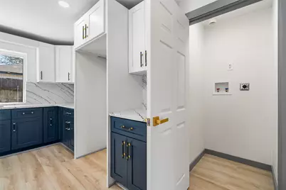 6646 Bayou View Drive, Houston, TX 77091 - Photo 14