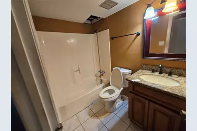 10410 Tennis Court, Houston, TX 77099 - Photo 12