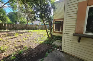 10410 Tennis Ct, Houston, TX 77099 - Photo 28