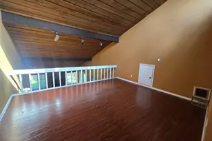 10410 Tennis Ct, Houston, TX 77099 - Photo 16