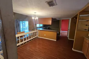 10410 Tennis Ct, Houston, TX 77099 - Photo 4