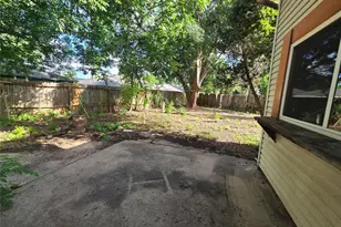 10410 Tennis Ct, Houston, TX 77099 - Photo 26