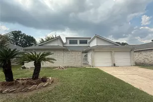 15722 Fox Springs Dr, Houston, TX 77084 - Photo 2