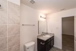 13127 Ingram Gap Ln, Houston, TX 77048 - Photo 10