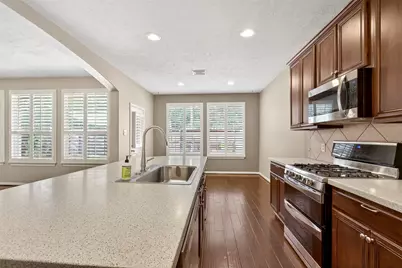 154 W Burberry Circle, The Woodlands, TX 77384 - Photo 16