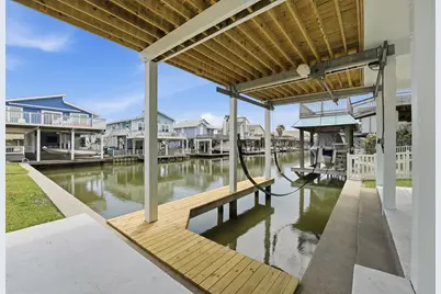 22101 Pecos Drive, Galveston, TX 77554 - Photo 4