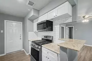 6343 Maple Hill Dr, Houston, TX 77088 - Photo 14