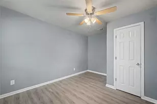 6343 Maple Hill Dr, Houston, TX 77088 - Photo 6