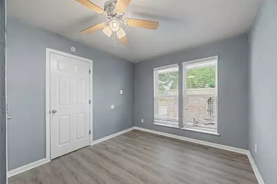 6343 Maple Hill Drive, Houston, TX 77088 - Photo 8
