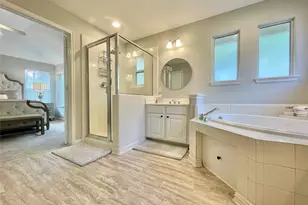 46 Flickering Sun Ct, The Woodlands, TX 77382 - Photo 32