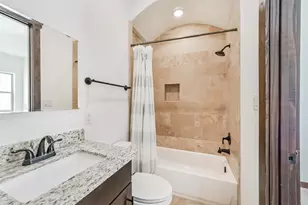 1108 W 15th 1/2 St, Houston, TX 77008 - Photo 38
