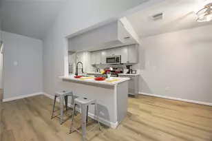 719 Crestwood Ln, Missouri City, TX 77489 - Photo 10