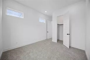 8103 Calhoun Rd, Houston, TX 77033 - Photo 12