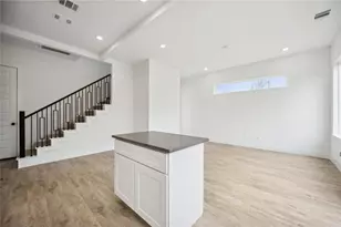 8103 Calhoun Rd, Houston, TX 77033 - Photo 18