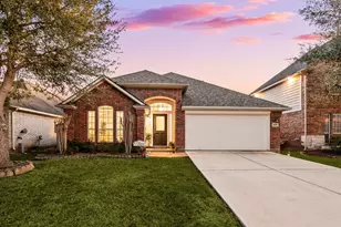 20707 Sapphire Lake Rd, Richmond, TX 77407 - Photo 2