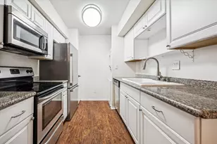 1880 White Oak Dr, Houston, TX 77009 - Photo 4