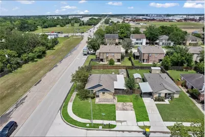 4640 Orange Circle S, Pearland, TX 77581 - Photo 10