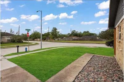 4640 Orange Circle S, Pearland, TX 77581 - Photo 4