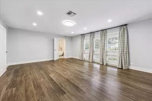 5524 Sturbridge Dr, Houston, TX 77056 - Photo 14