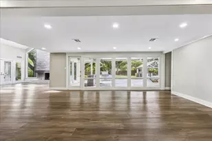 5524 Sturbridge Dr, Houston, TX 77056 - Photo 12