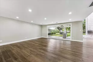 5524 Sturbridge Dr, Houston, TX 77056 - Photo 8