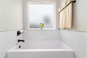 884 Meloreen, Port Neches, TX 77651 - Photo 18